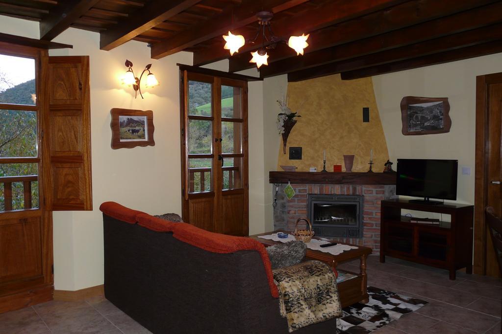 Apartamentos La Condesa Valmeo Værelse billede