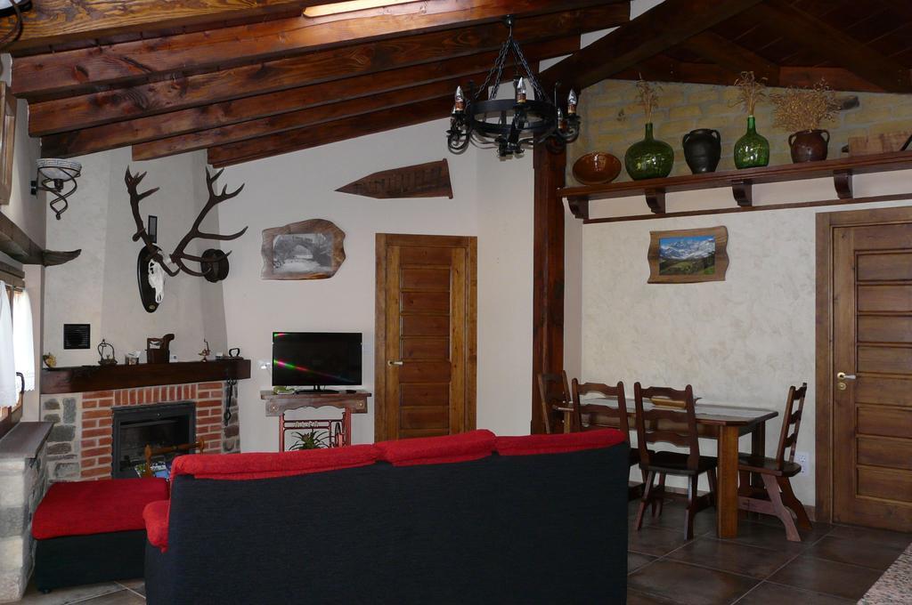 Apartamentos La Condesa Valmeo Værelse billede