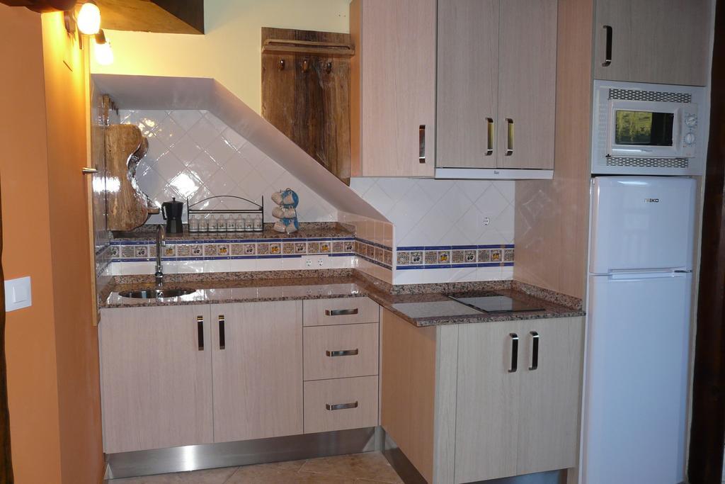 Apartamentos La Condesa Valmeo Værelse billede