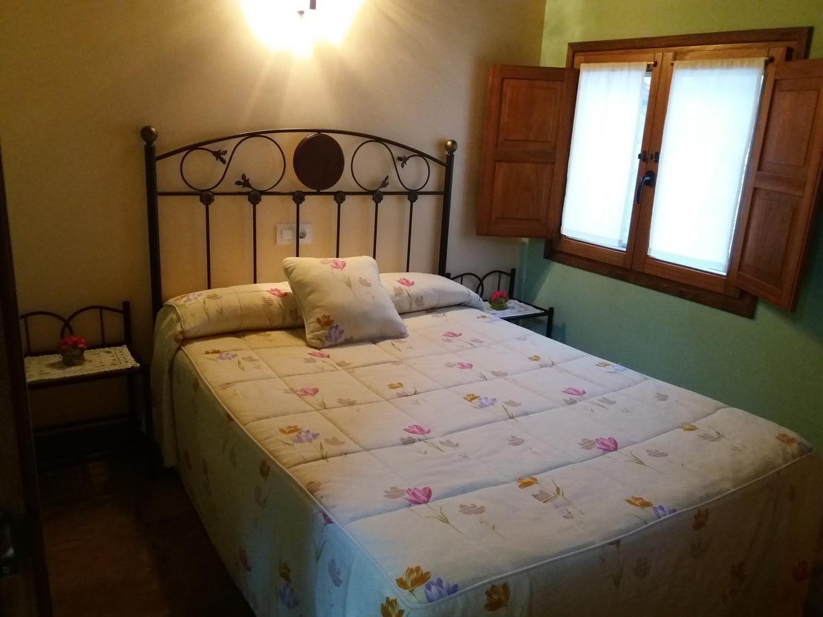 Apartamentos La Condesa Valmeo Eksteriør billede