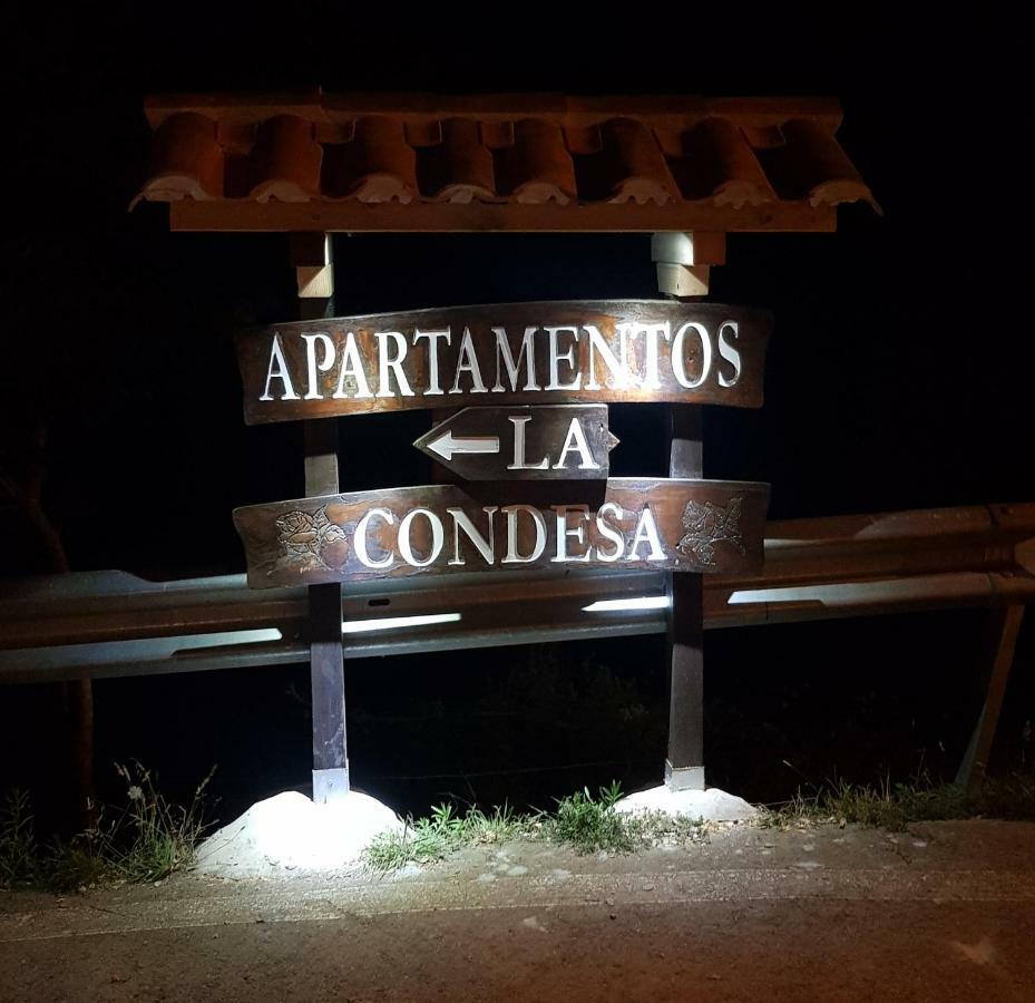 Apartamentos La Condesa Valmeo Eksteriør billede